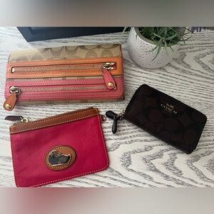 Bundle of 3 Women's Wallets dooney and Burke and coach PROJECT WALLETS